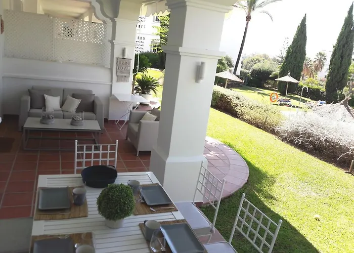 アパート & Golf Garden マルベーリャ