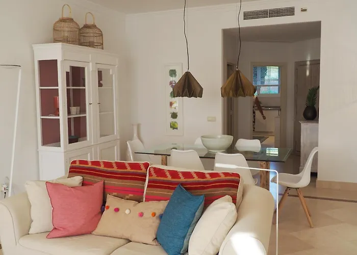 アパート & Golf Garden マルベーリャ