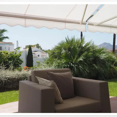 & Golf Garden Apartment *