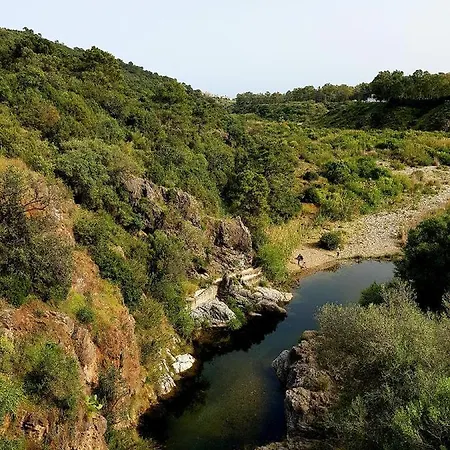 & Golf Garden Apartment