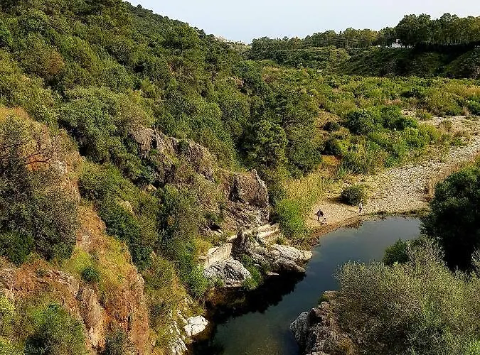 & Golf Garden アパート